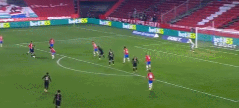 每体：梅西晚饭后去了诺坎普，今晨坐飞机前往国家队报到