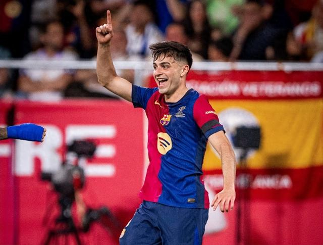 世体：费尔明今日接受检查，以便确认是否能出战周末的联赛